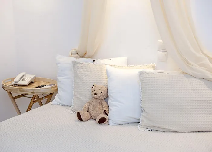 Margarita Hotel Ampelas