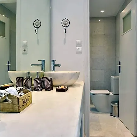 Margarita Otel Ambelas