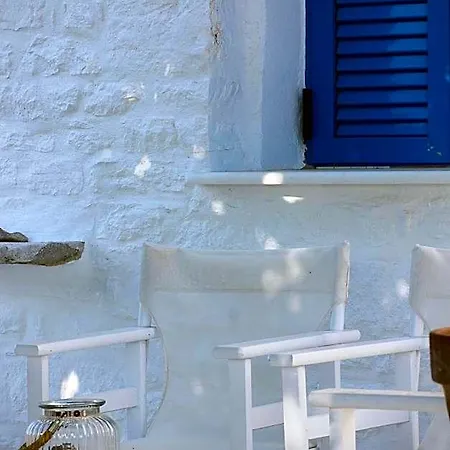 Margarita Hotel Ampelas