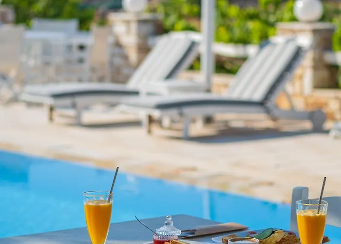 Отель Margarita 3*